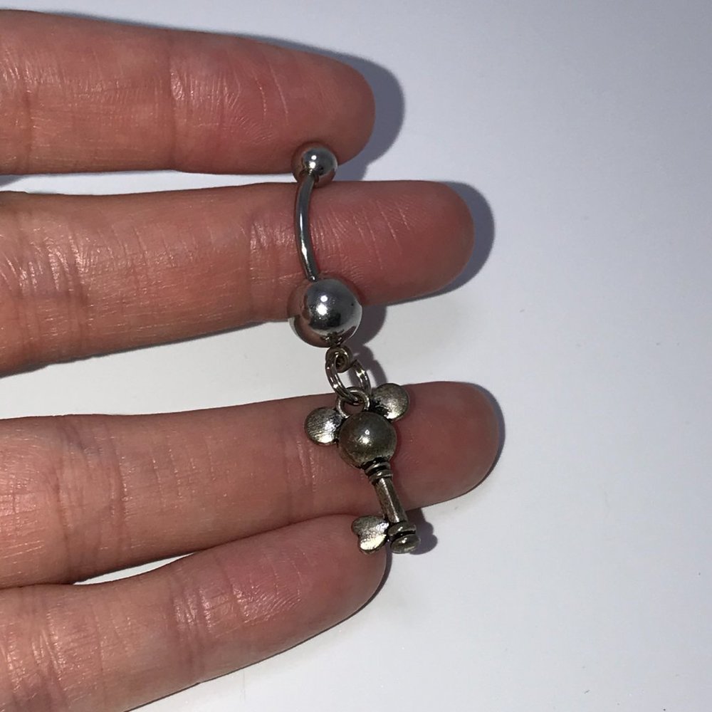 Key Dangle Belly Rings - Picture 7 of 7